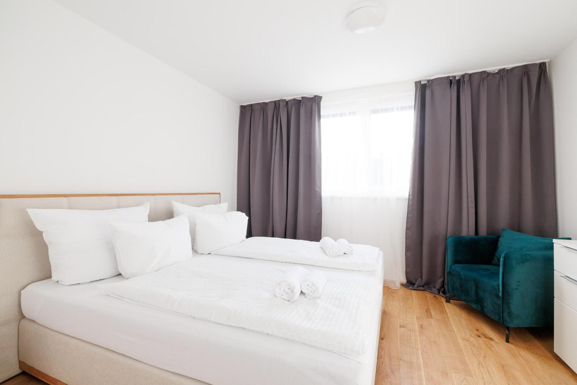 וינה Symphony Apartments 42 - Modern Loft With Terrace And Grill In Central Location מראה חיצוני תמונה